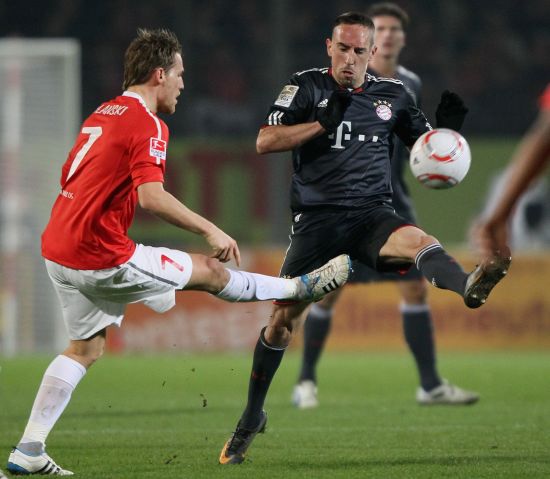 而深圳队近 而深圳队近